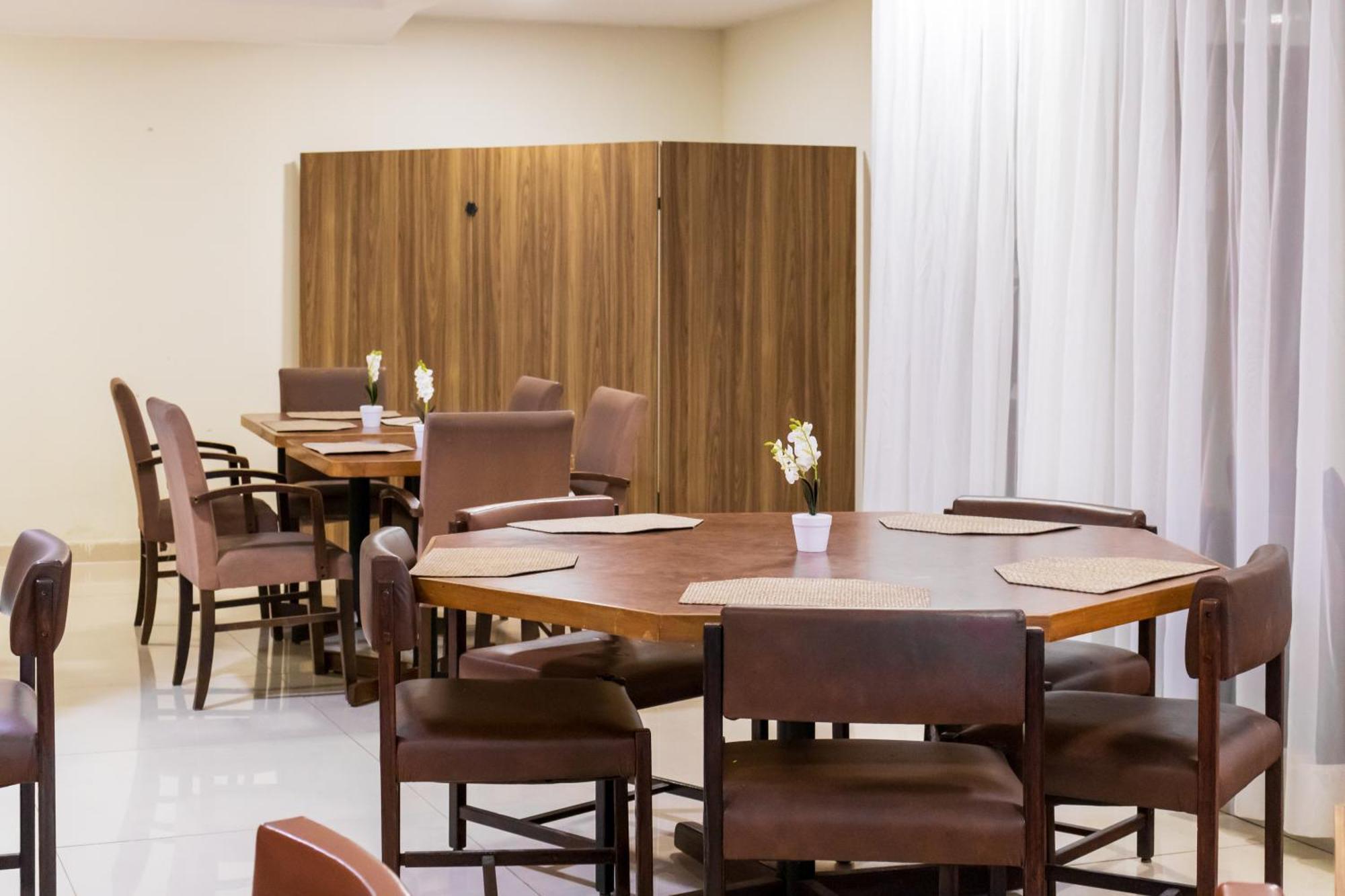 Tower By Castelo Itaipava Hotel Brasilia
